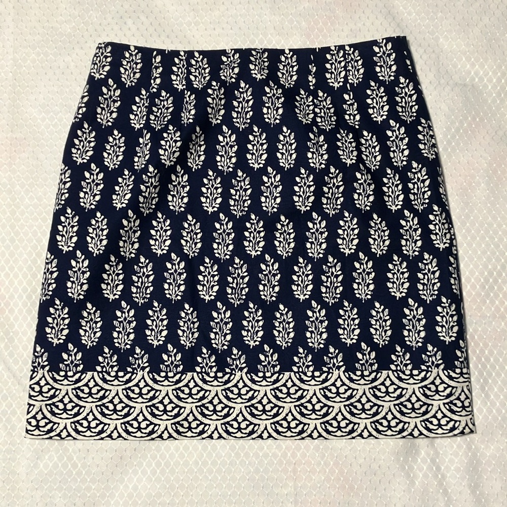 Talbots NWT Petite Navy and White Skirt 6P NEW PRICE! - Picture 2 of 8